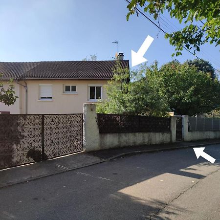 Studio Dans Maison Avec Jardin Et Balcon, Au Calme Serezin-du-Rhone Exterior foto